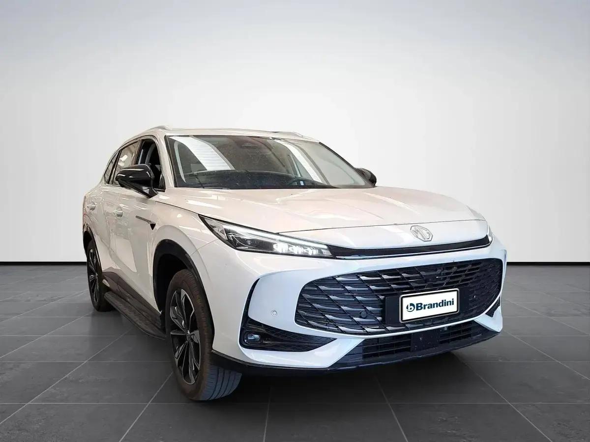 Usata MG HS Luxury 143 CV (105 kW) 2025 Wsd SUV