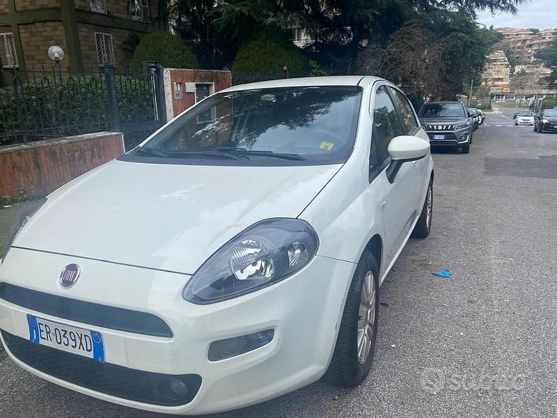 Usata Fiat Grande Punto 77 CV (56 kW) 2013 Utilitaria