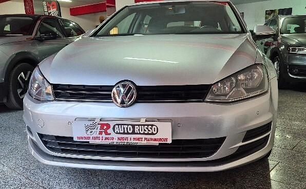 Usata VW Golf VII Comfortline 104 CV (76 kW) 2013 Argento Berlina