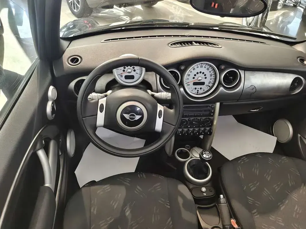 Usata Mini Cooper Cabriolet 116 CV (85 kW) 2007 Cabrio