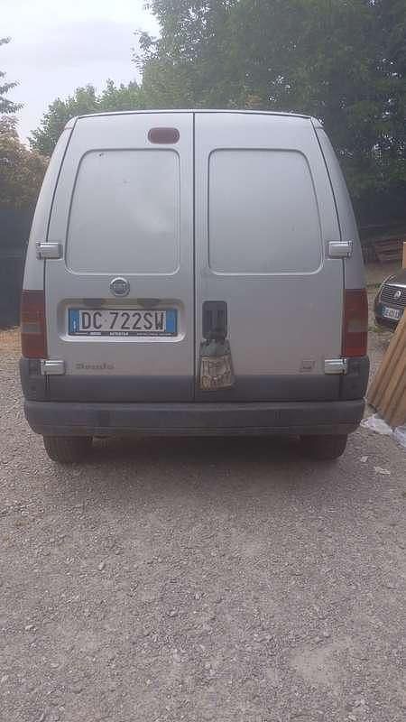 Usata Fiat Scudo 75 CV (55 kW) 2006 Grigio Furgone