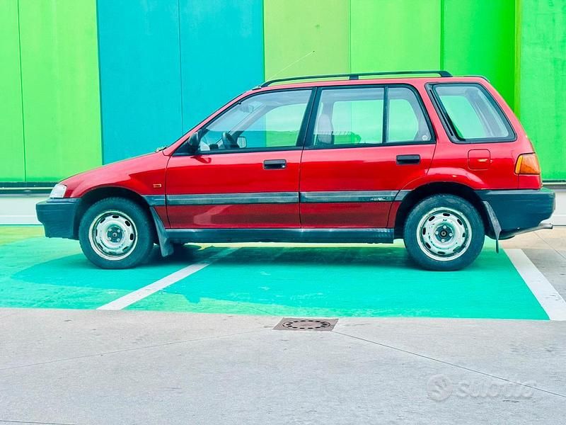 Usata Honda Civic RT 109 CV (80 kW) 1990 Rosso Berlina