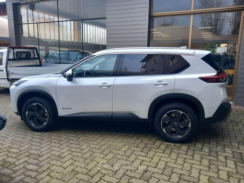 Usata Nissan X-Trail N-Connecta 214 CV (157 kW) 2025 Bianco SUV