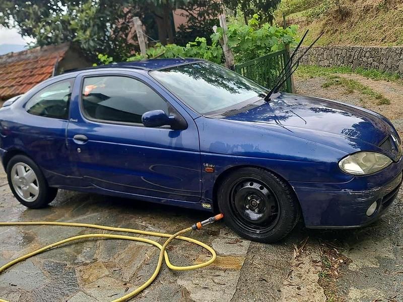 Usata Renault Mégane Coupé 150 CV (110 kW) 1999 Blu/azzurro Coupé
