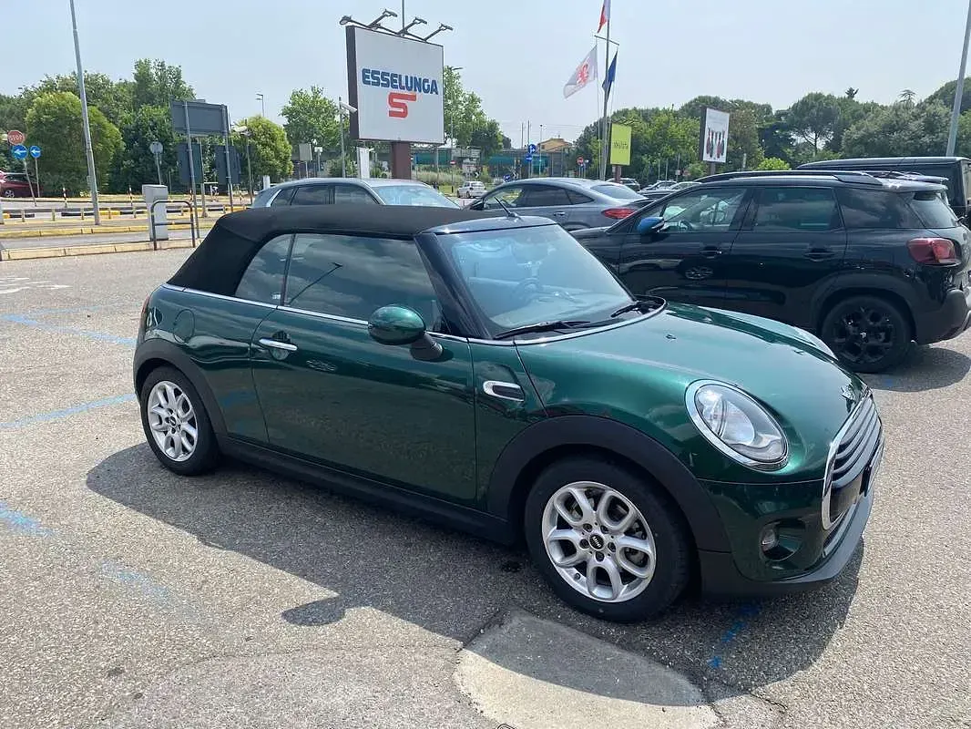 Usata Mini Cooper Cabriolet 136 CV (100 kW) 2016 Verde Cabrio