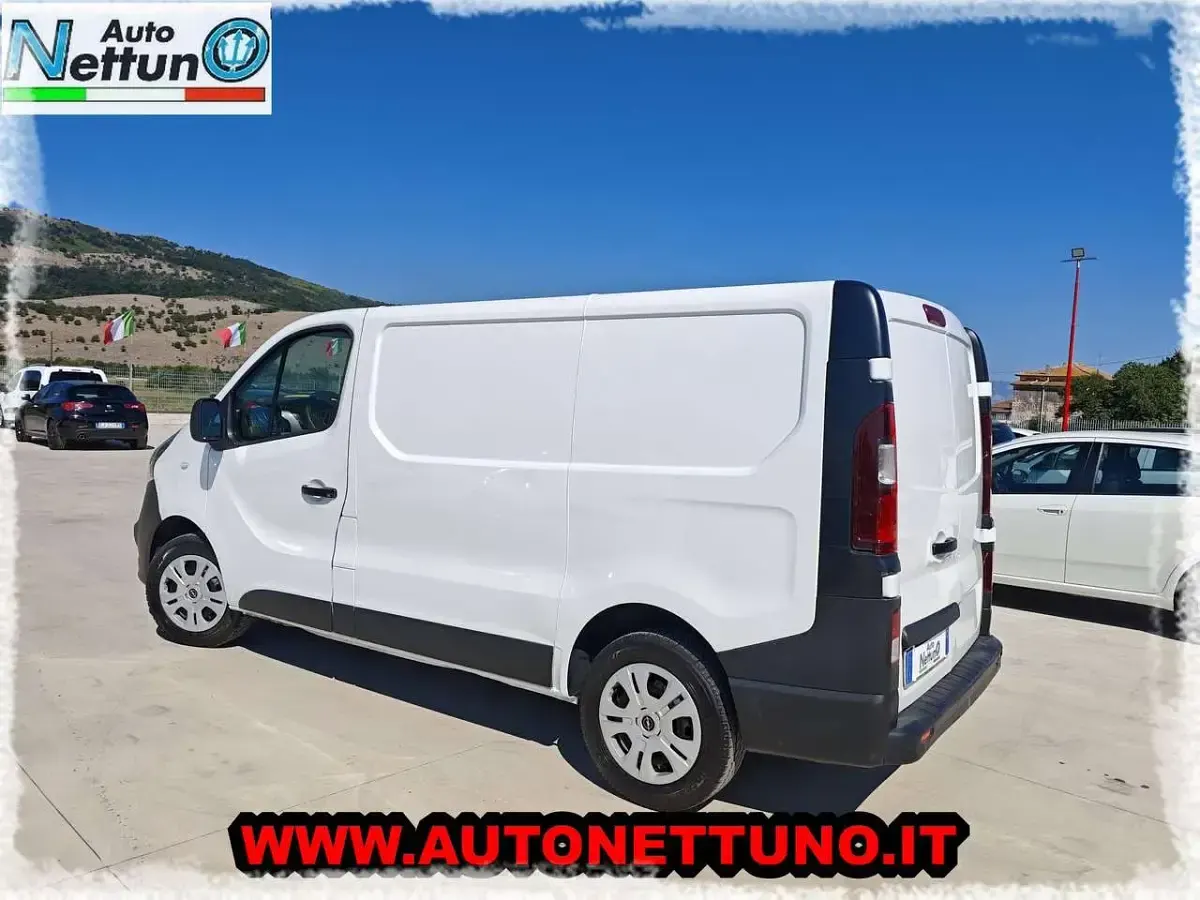 Usata Opel Vivaro 120 CV (88 kW) 2019 Bianco Monovolume