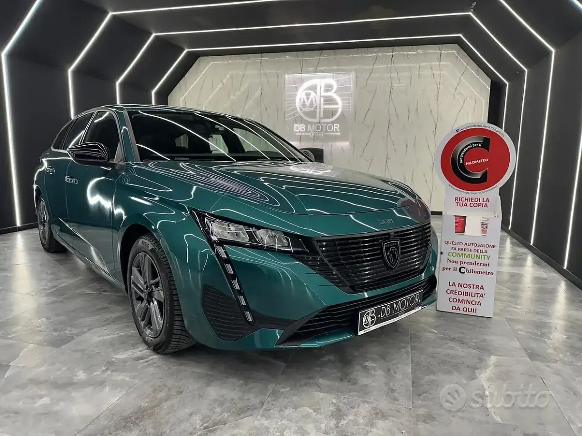 Usata Peugeot 308 Active 131 CV (96 kW) 2024 Verde Station wagon
