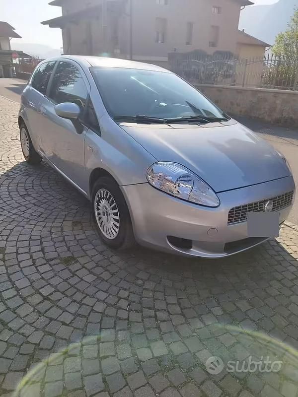 Usata Fiat Grande Punto 2006 Grigio Utilitaria