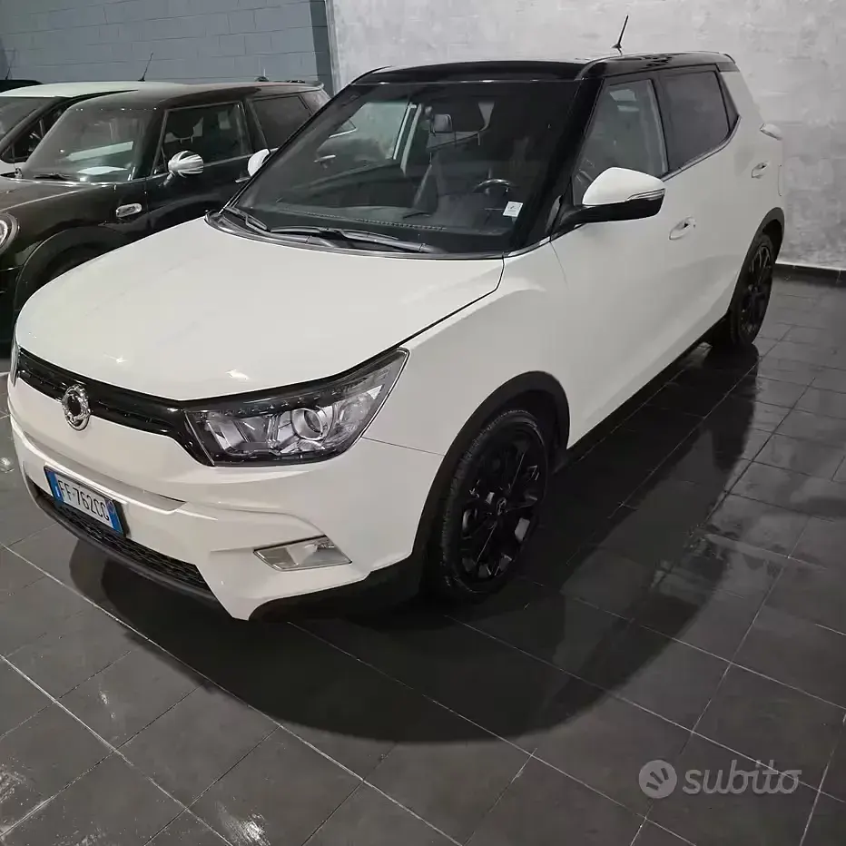 Usata SsangYong Tivoli 116 CV (85 kW) 2016 Bianco SUV