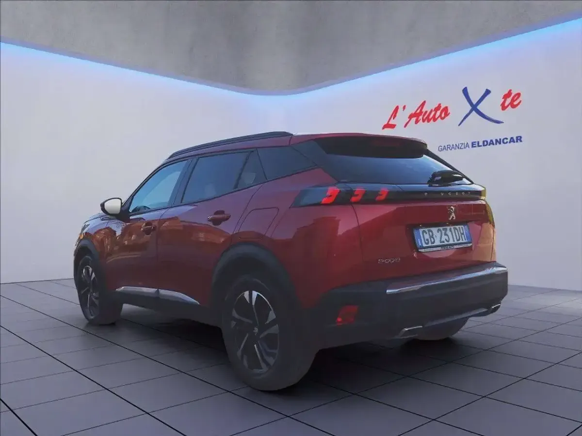 Usata Peugeot 2008 Allure 131 CV (96 kW) 2020 Rosso SUV