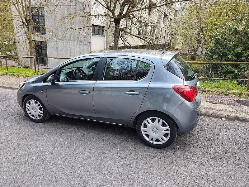 Usata Opel Corsa 90 CV (66 kW) 2018 Grigio Utilitaria