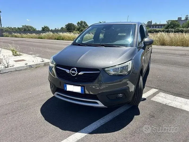 Usata Opel Crossland X Design Edition 102 CV (75 kW) 2019 Grigio SUV