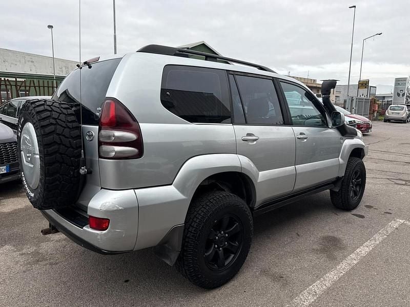 Usata Toyota Land Cruiser 165 CV (121 kW) 2006 Argento SUV