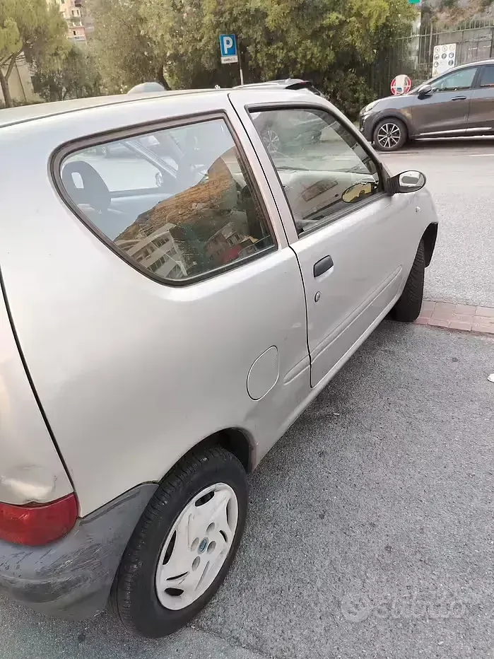 Usata Fiat 600 54 CV (39 kW) 2006 Grigio Utilitaria