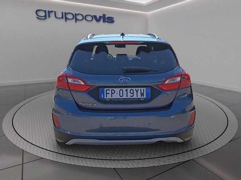 Usata Ford Fiesta Active 101 CV (74 kW) 2018 Chrome blue Utilitaria