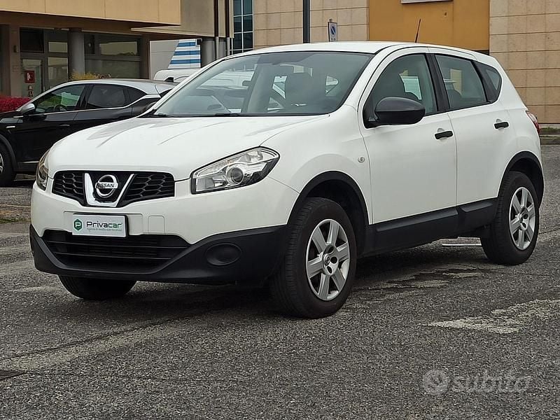 Usata Nissan Qashqai Acenta 106 CV (77 kW) 2010 Bianco SUV