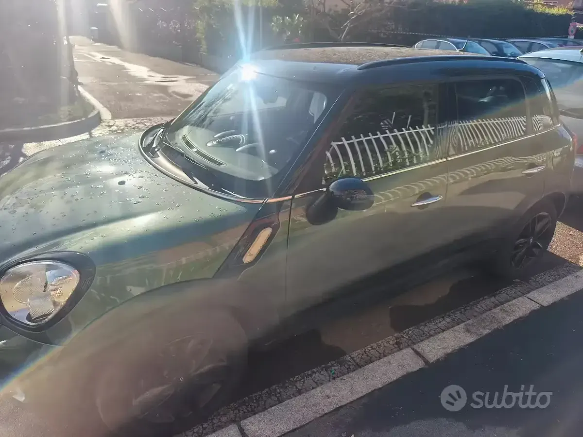 Usata Mini Cooper D 111 CV (81 kW) 2015 Verde Utilitaria