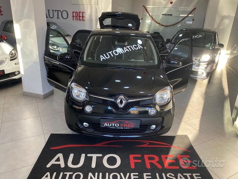Nero Usata 2016 Renault Twingo Due volumi | 9280 € (Ottimo prezzo) - Immagine 1/4