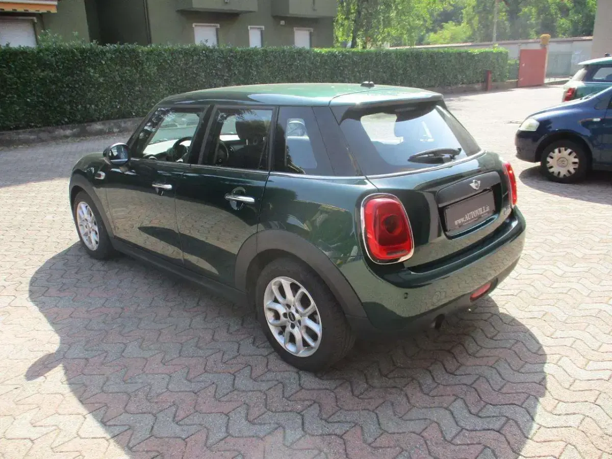 Usata Mini ONE 102 CV (75 kW) 2016 Verde Utilitaria