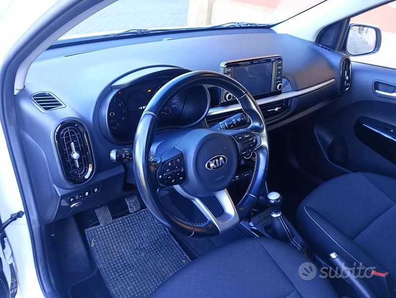 Gebraucht Kia Picanto 65 PS (47 kW) 2018 Weiß Kleinwagen