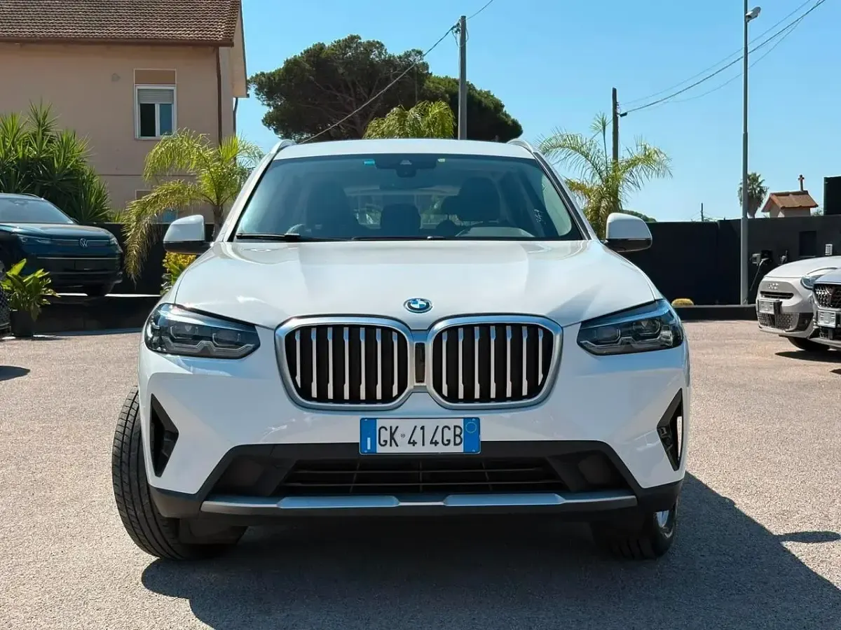 Usata BMW X3 Efficient Dynamics 184 CV (135 kW) 2022 Bianco SUV