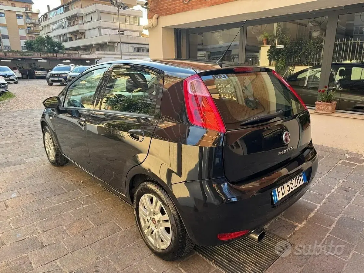 Brugt Fiat Punto Lounge 69 HK (50 kW) 2016 Sort Hatchback