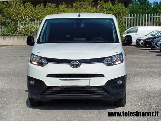 Usata Toyota Proace City City 102 CV (75 kW) 2022 Bianco(met.) Monovolume