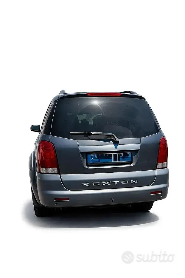 Usata SsangYong Rexton 165 CV (121 kW) 2005 Grigio SUV