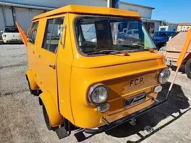 Usata Fiat 500 18 CV (13 kW) 1960 Giallo Utilitaria
