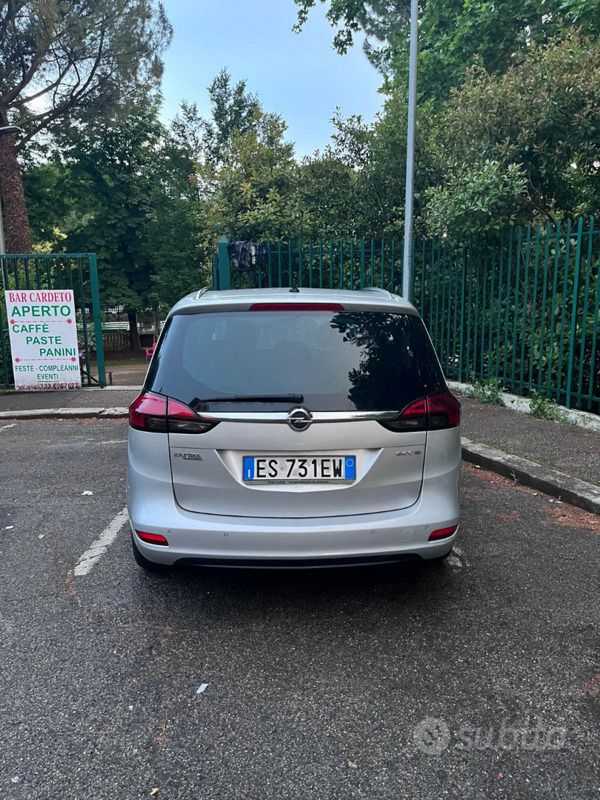 Usata Opel Zafira 2014 Grigio Monovolume
