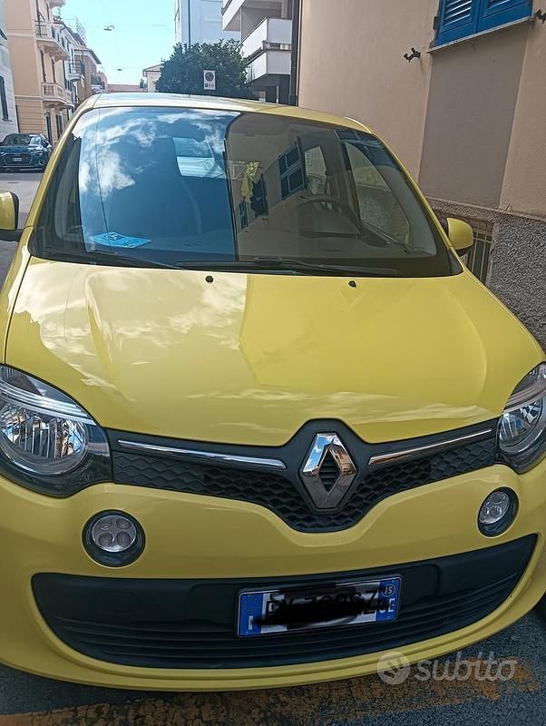 Usata Renault Twingo 2015 Giallo Utilitaria