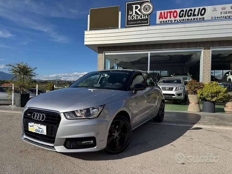 Grigio Usata 2015 Audi A1 Sport Tre volumi | 13.000 € (Cara) - Immagine 1/4