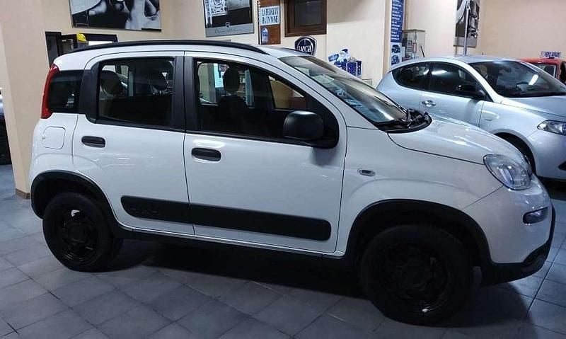 Usata Fiat Panda Cross Cross 86 CV (63 kW) 2019 Bianco Utilitaria