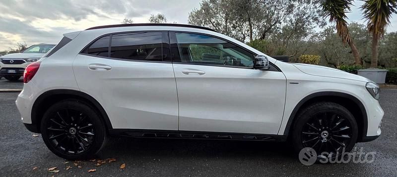 Usata Mercedes GLA200 Premium 136 CV (100 kW) 2019 Bianco SUV