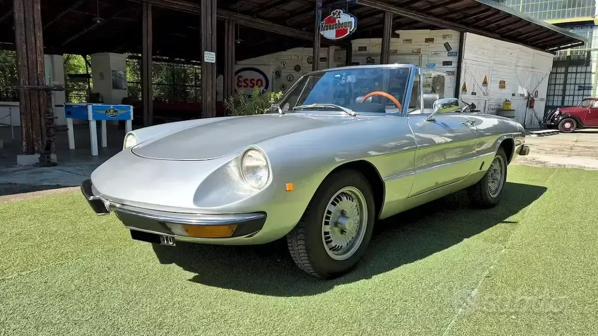 Usata Alfa Romeo GT Junior 88 CV (64 kW) 1970 Cabrio