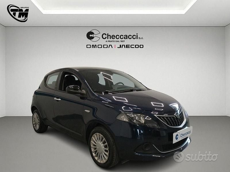 Usata Lancia Ypsilon Silver 69 CV (50 kW) 2021 Blu Utilitaria