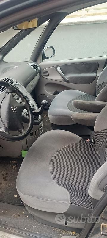 Usata Citroën Xsara Picasso 2007 Grigio Monovolume
