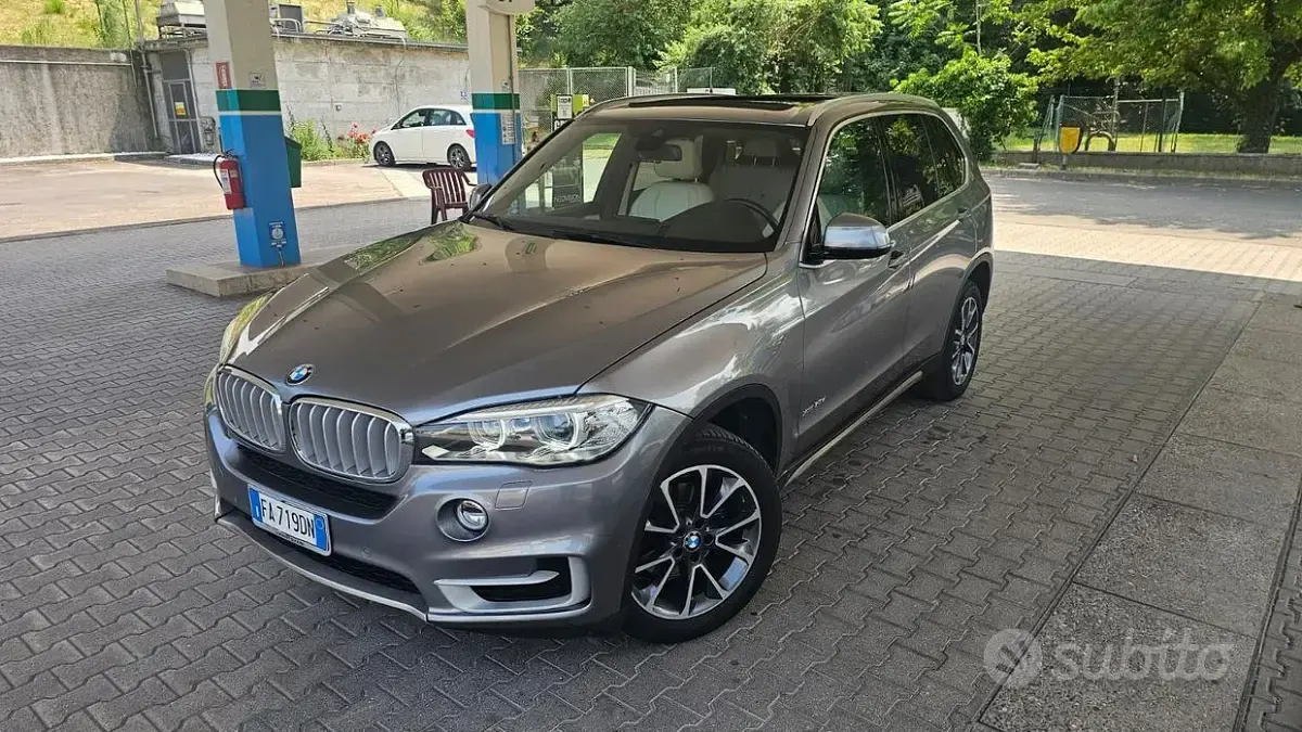 Usata BMW X5 Efficient Dynamics 258 CV (189 kW) 2015 Grigio SUV
