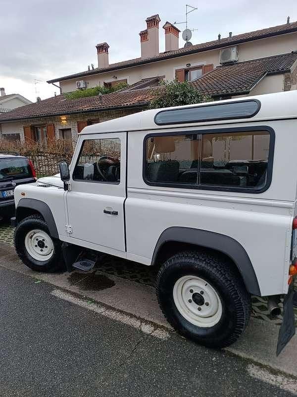 Usata Land Rover Defender S 122 CV (89 kW) 2007 Station wagon