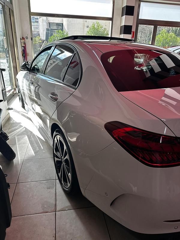 Usata Mercedes C300e Premium Plus 265 CV (194 kW) 2023 Bianco Berlina