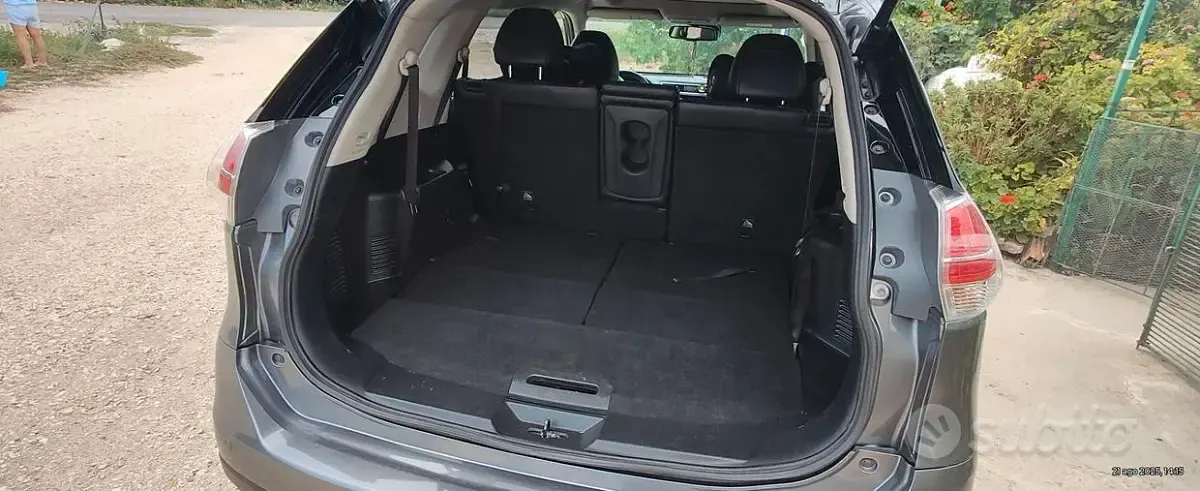 Usata Nissan X-Trail Tekna 177 CV (130 kW) 2017 Grigio SUV