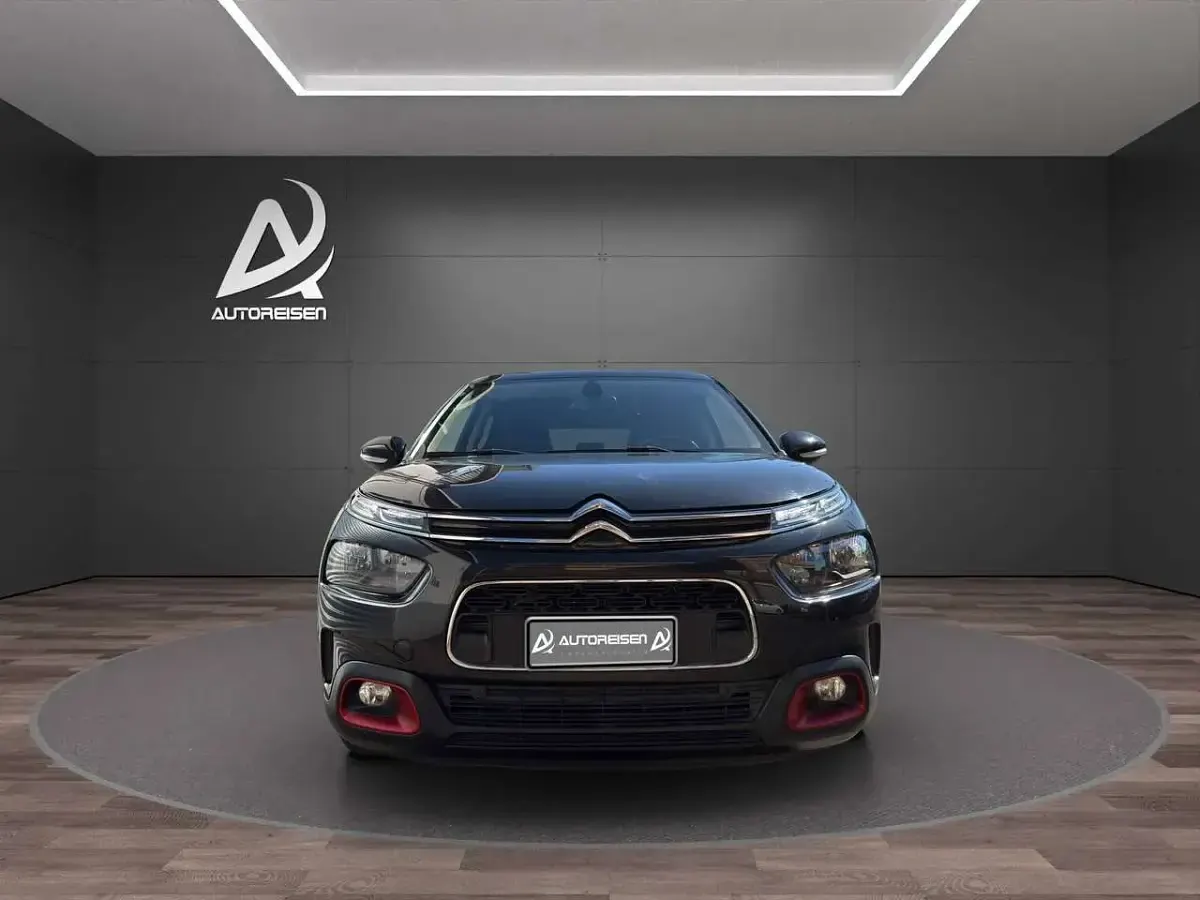 Usata Citroën C4 Feel 102 CV (75 kW) 2020 Nero SUV