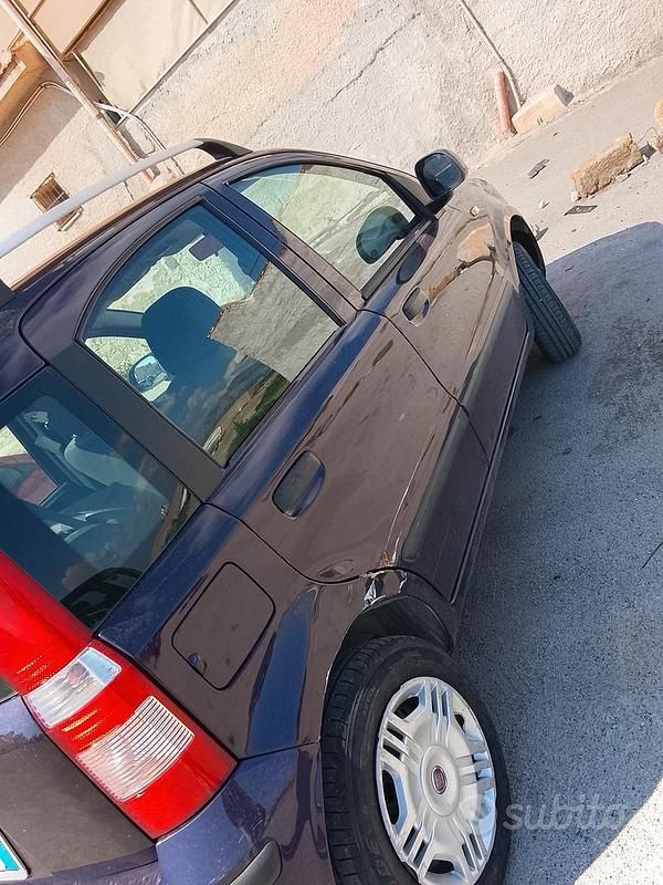 Usata Fiat Panda 77 CV (56 kW) 2010 Utilitaria