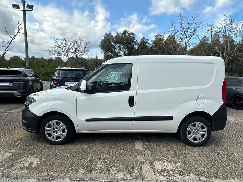 Usata Fiat Doblò 95 CV (69 kW) 2016 Bianco Monovolume