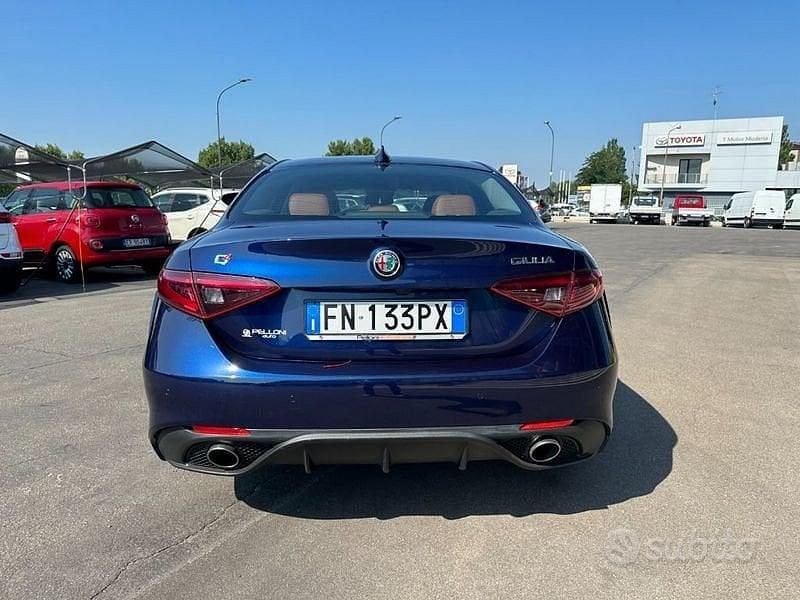Usata Alfa Romeo Giulia Veloce 211 CV (155 kW) 2018 Blu Berlina