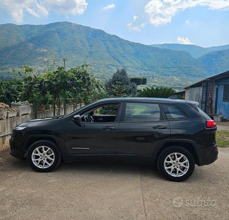 Usata Jeep Cherokee 140 CV (102 kW) 2016 Nero SUV