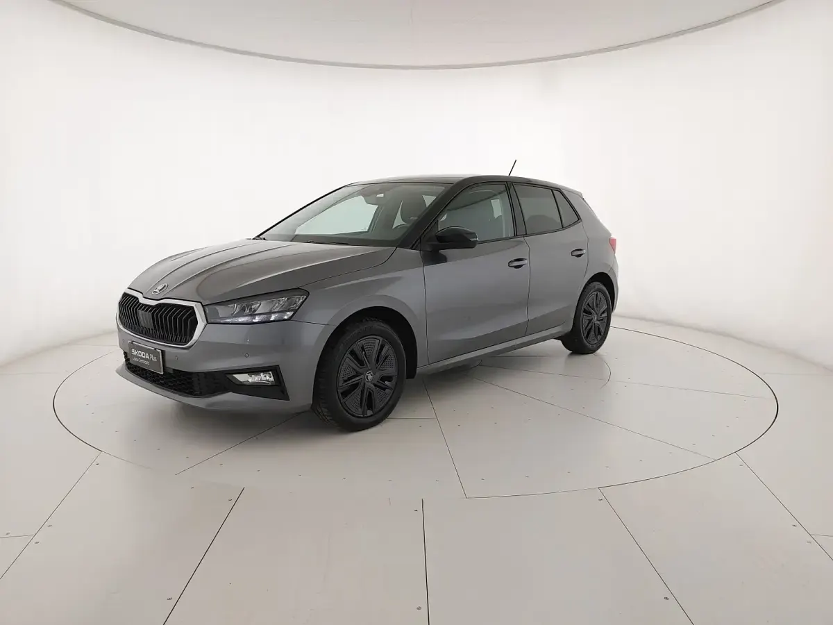 Käytetty Skoda Fabia 80 HP (58 kW) 2025 Viistoperä