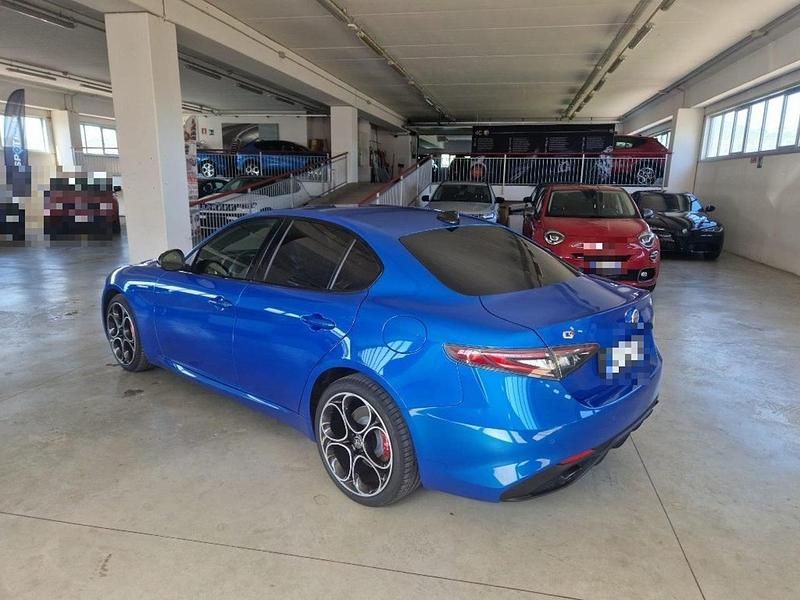 Usata Alfa Romeo Giulia Veloce 210 CV (154 kW) 2025 Blu Berlina