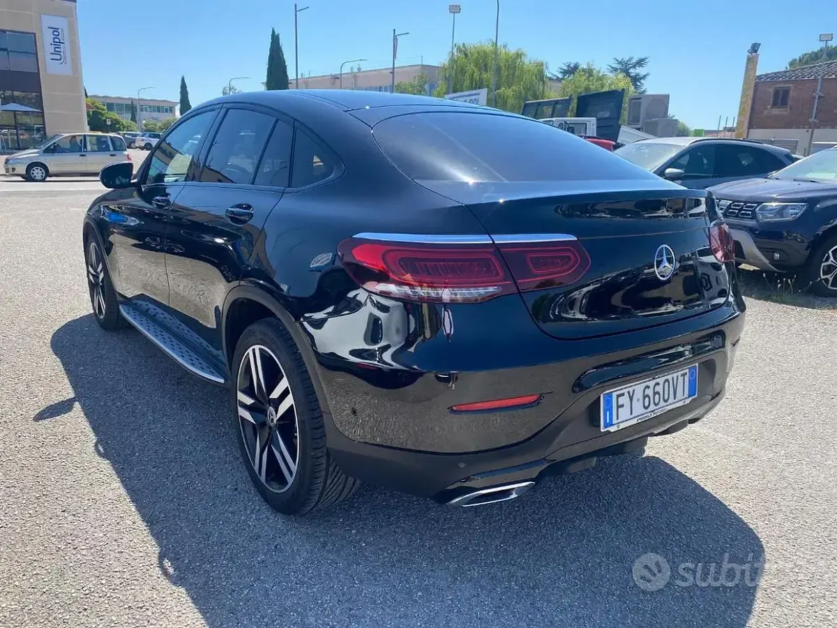 Usata Mercedes GLC200 Premium Plus 163 CV (119 kW) 2019 Nero SUV