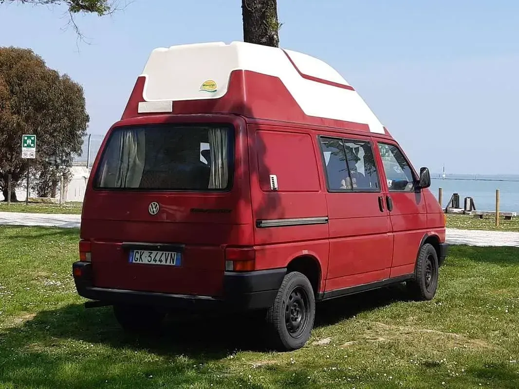 Usata VW T4 77 CV (56 kW) 1996 Rosso Furgone